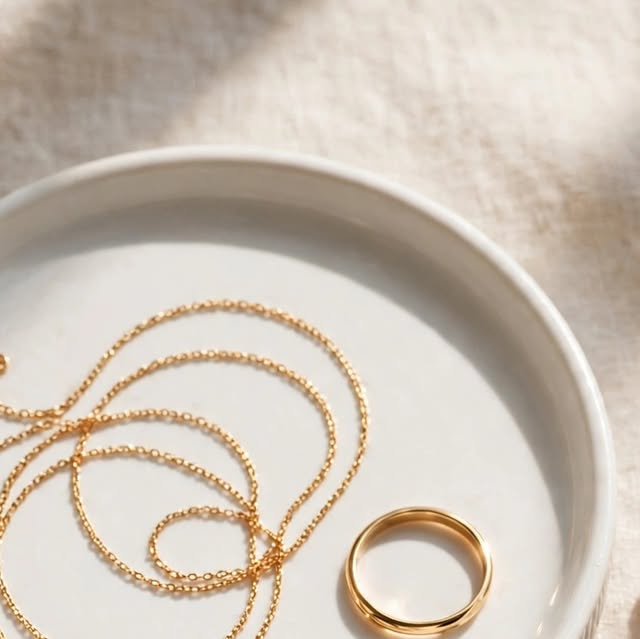 BoraGold gold chain and ring post